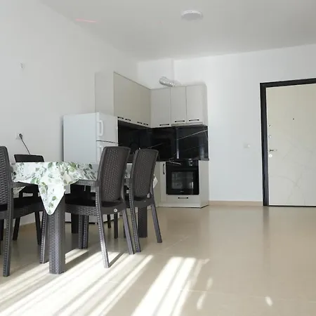 Appartement Arel 2 *
