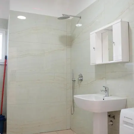 Appartement Arel 2 *